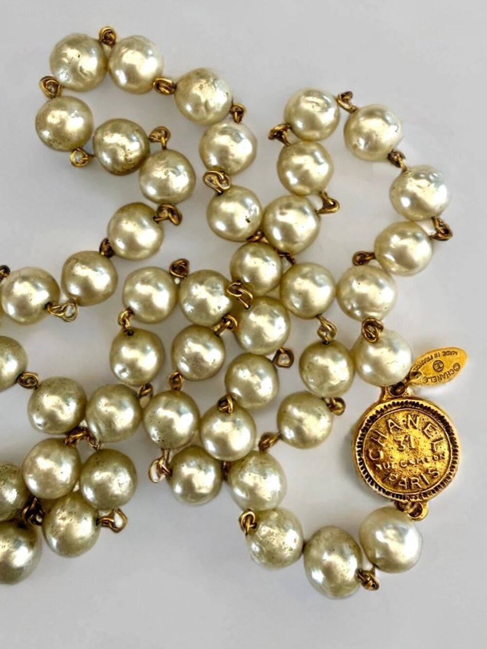 Chanel Vintage Faux Pearl Rue Cambon 31 Medallion Necklace